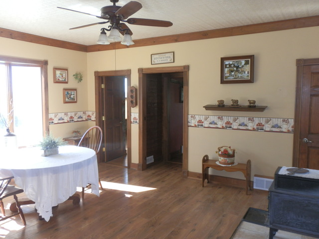1645 Maytown Road Sublette, IL 61367 - Photo 7 of 21