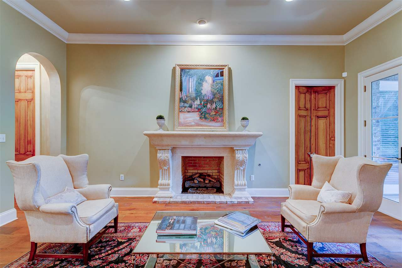 144 Overlook Place Ridgeland, MS 39157 - Photo 14 of 42 With fireplace