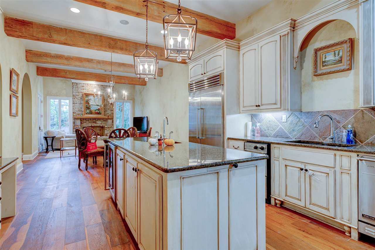 144 Overlook Place Ridgeland, MS 39157 - Photo 39 of 42 large over sized island gourmet kitchen