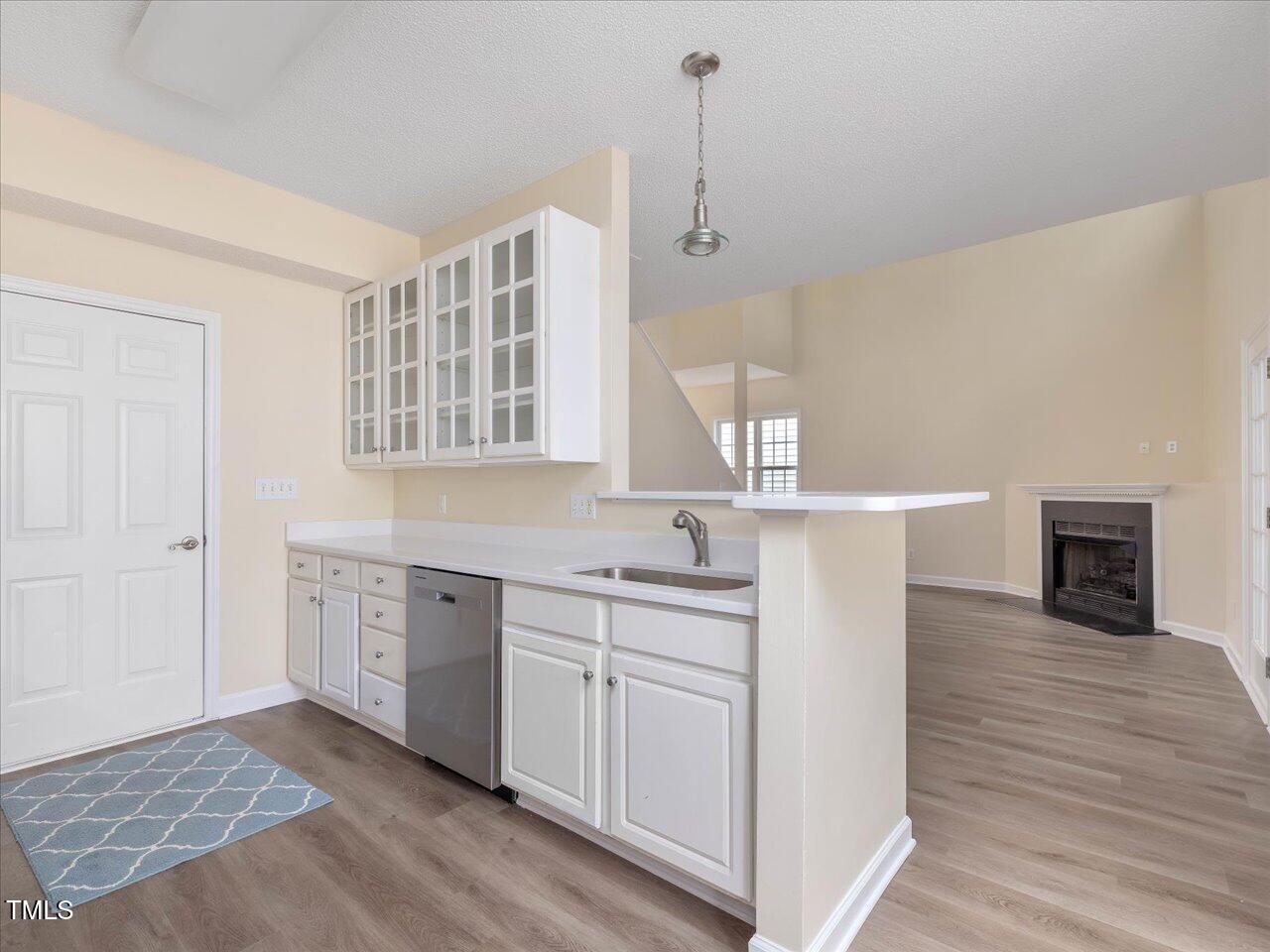 1928 Shadow Glen Drive Raleigh, NC 27604 - Photo 15 of 60 15-Kitchen
