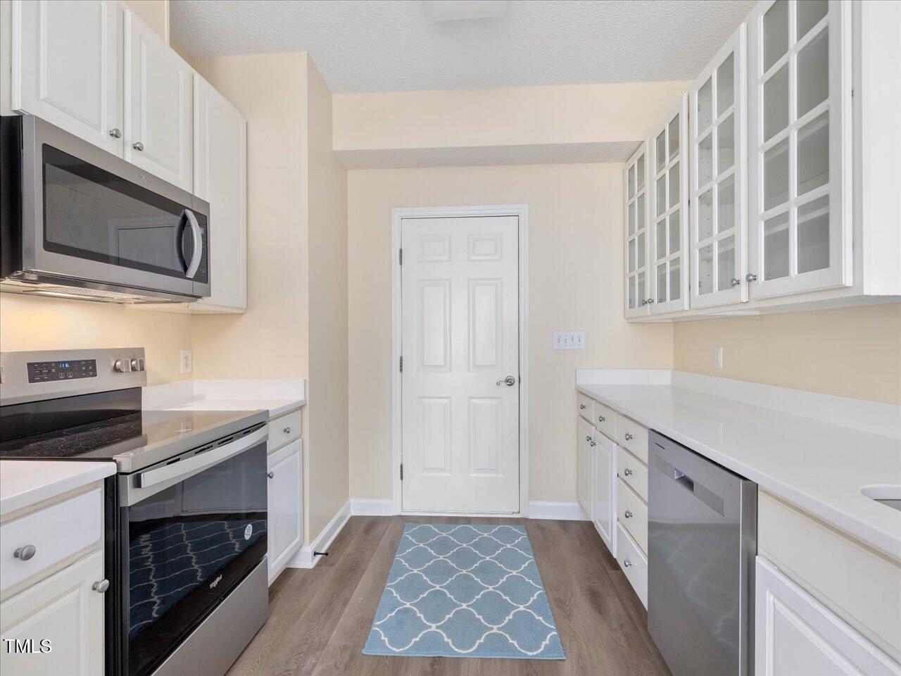 1928 Shadow Glen Drive Raleigh, NC 27604 - Photo 16 of 60 16-Kitchen