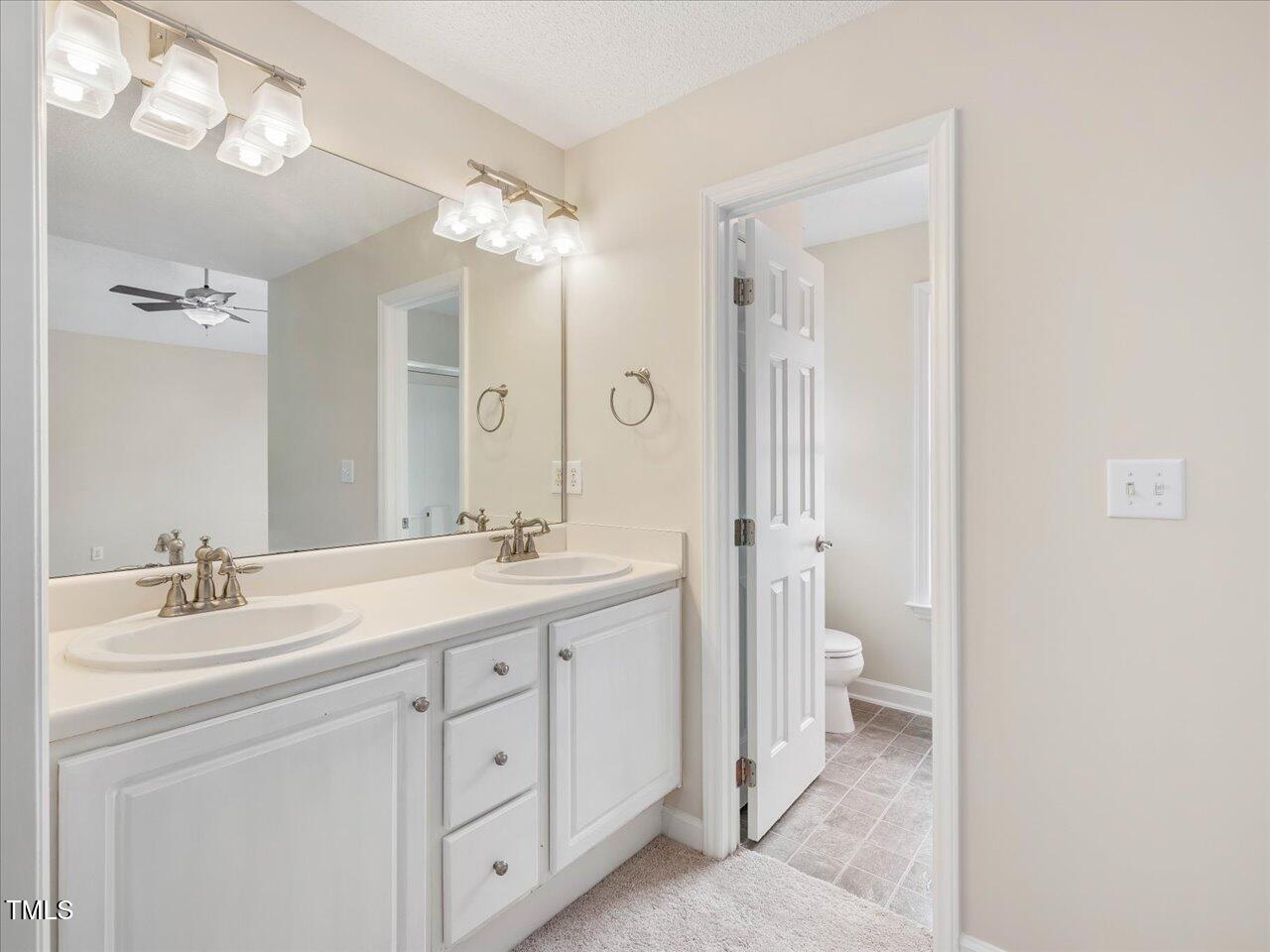 1928 Shadow Glen Drive Raleigh, NC 27604 - Photo 34 of 60 34-Primary Bathroom