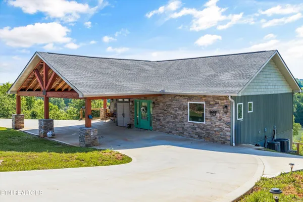 $684,900 | 9828 Kodak Road, Kodak, TN 37764