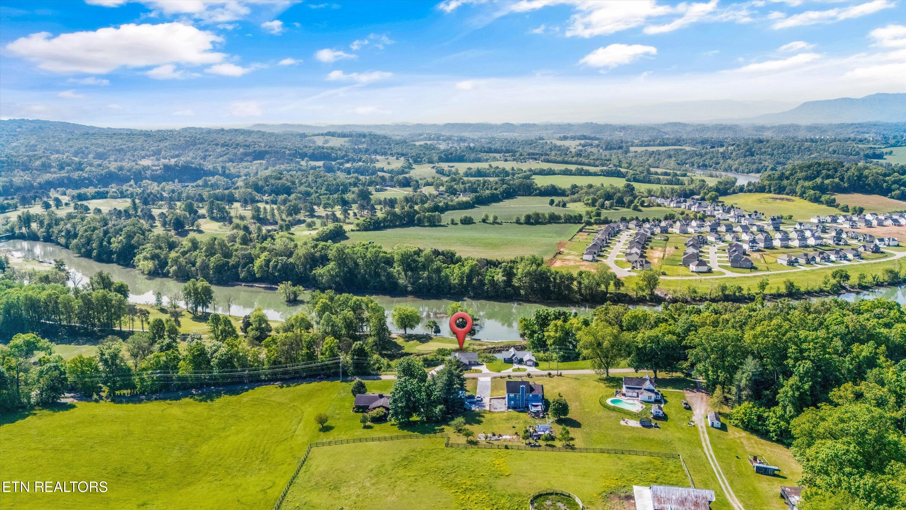 9828 Kodak Road Kodak, TN 37764 - Photo 41 of 46 9828 Kodak Rd