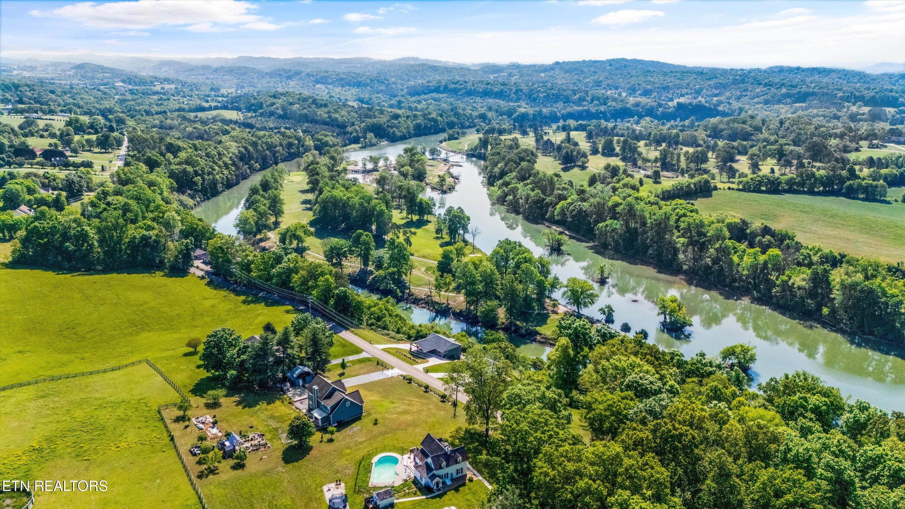 9828 Kodak Road Kodak, TN 37764 - Photo 45 of 46 9828 Kodak Rd