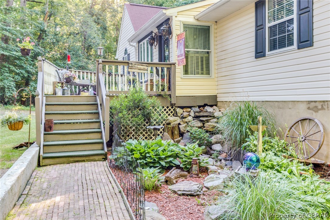 7150 Deacon Road Gloucester, VA 23061 - Photo 3 of 43 Gallery Image 3