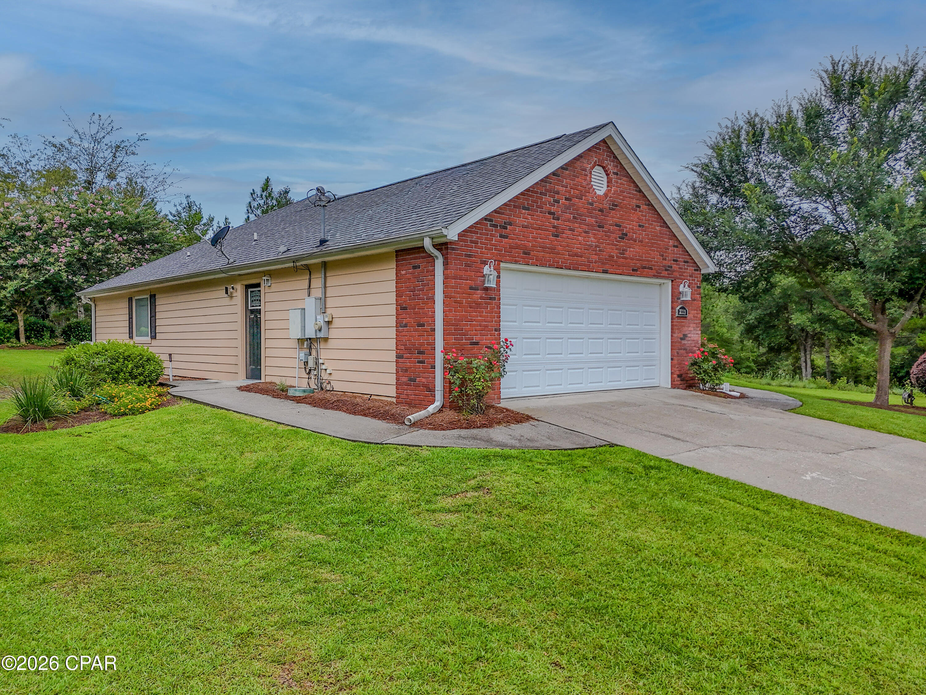 2339 Deadening Road Sunny Hills, FL 32428 - Photo 4 of 55
