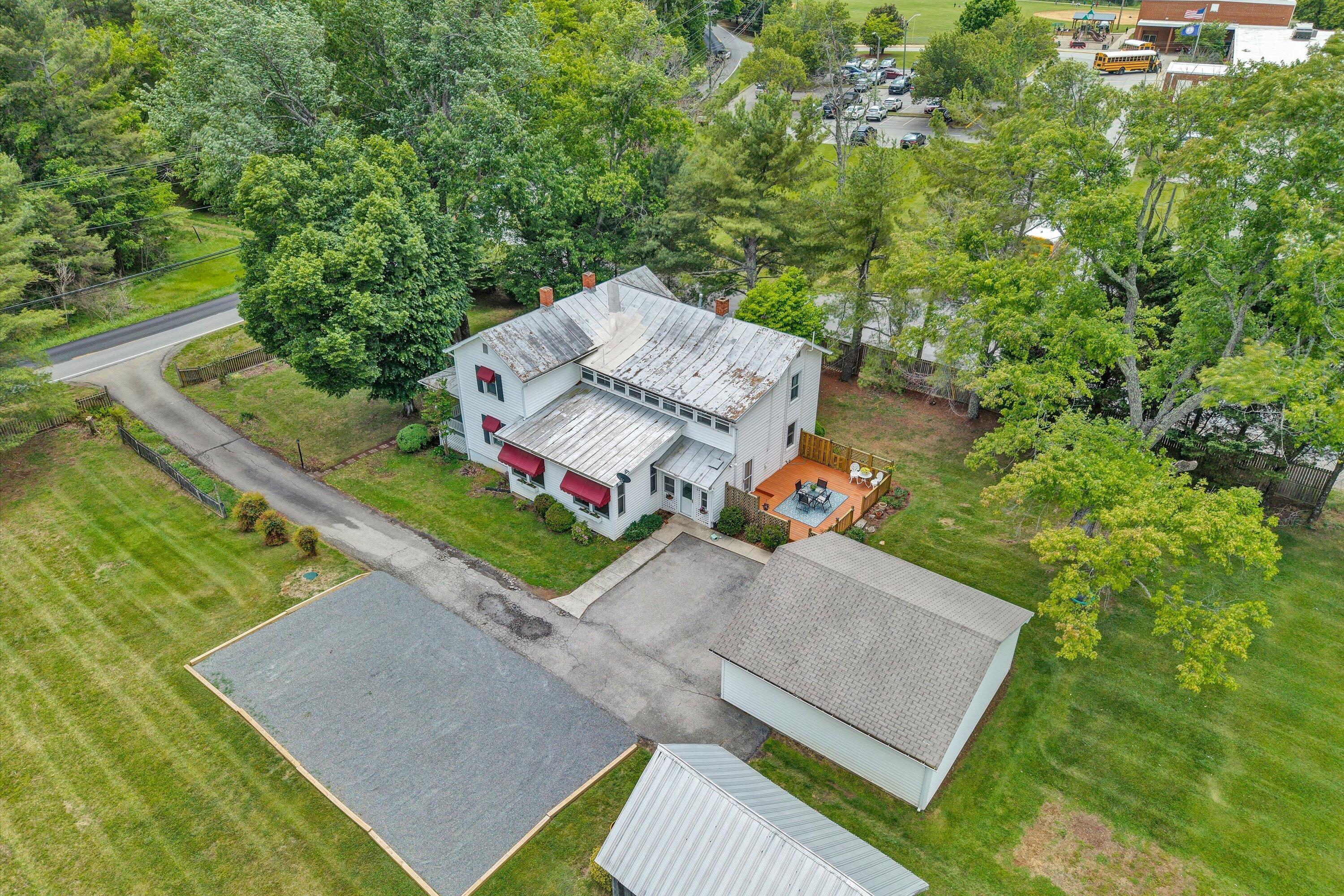 341 Springwood Road Fincastle, VA 24090 - Photo 3 of 54 03-SGP-0055