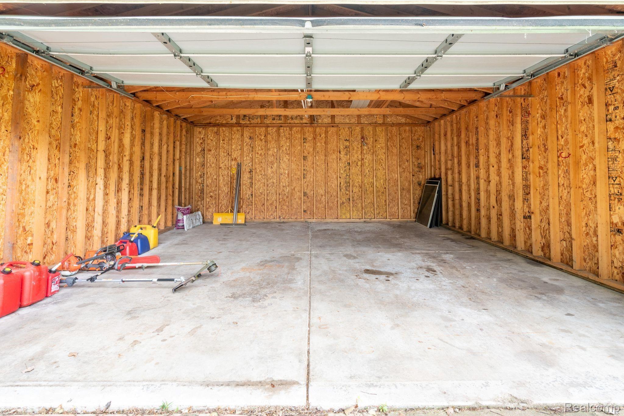 46376 Hull Road Belleville, MI 48111 - Photo 29 of 42 46376 Hull Rd-9439-HDR.jpg