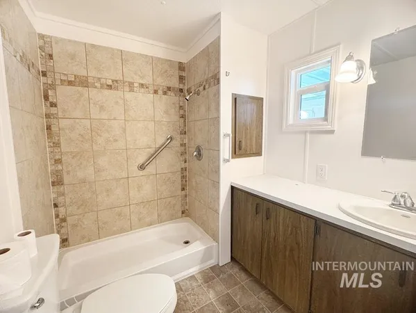 $85,900 | 1715 West Flamingo Avenue, Nampa, ID 83651