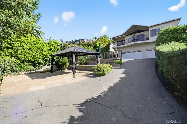 $9,950 | 462 Hilledge Drive, Laguna Beach, CA 92651