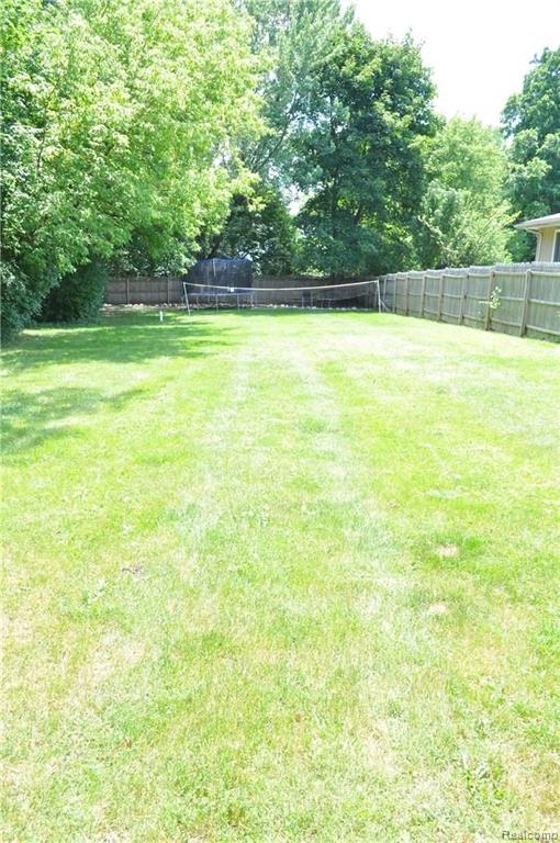 32219 West 14 Mile Road Farmington, MI 48334 - Photo 35 of 40