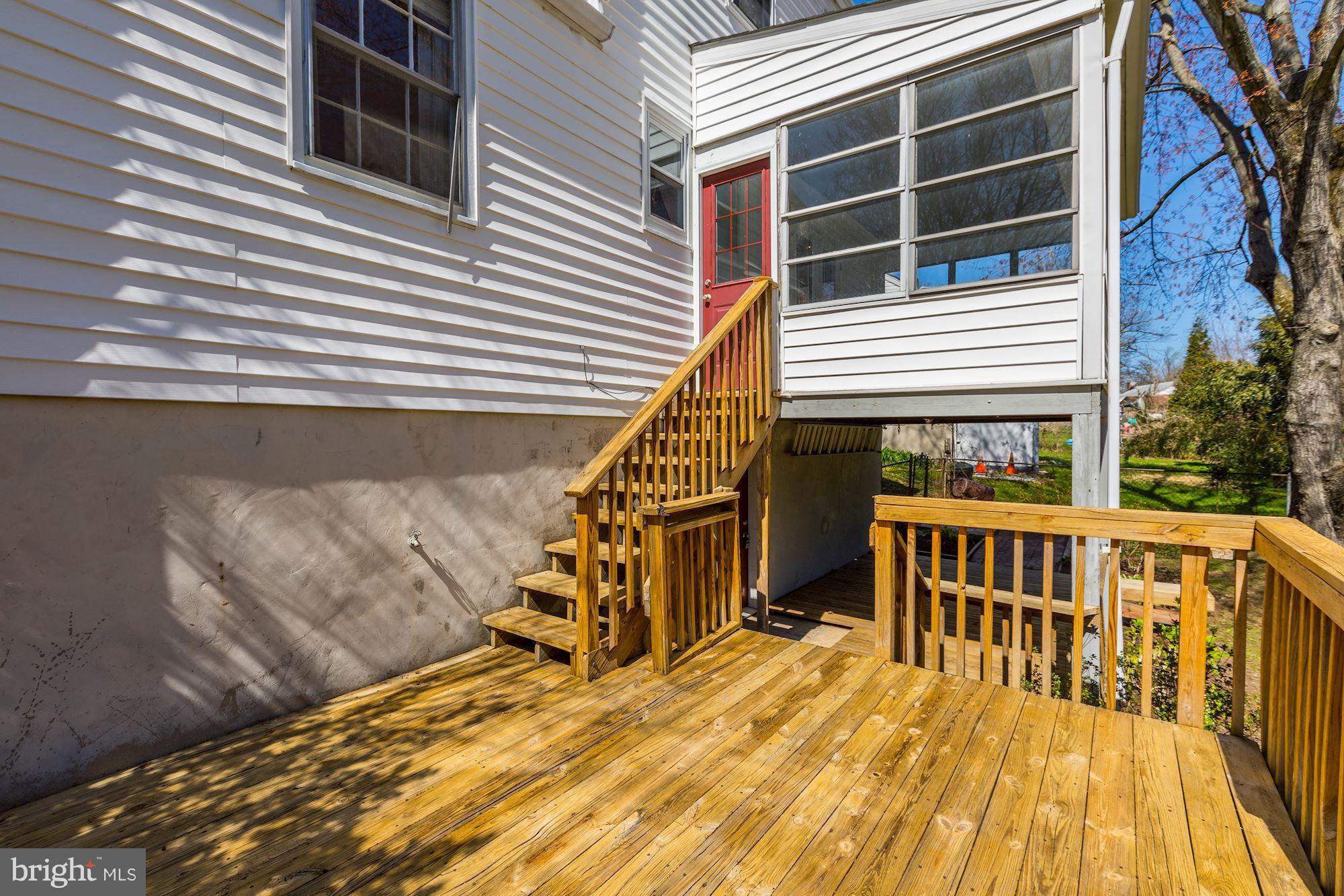 11713 Kingtree Street Silver Spring, MD 20902 - Photo 25 of 26 Deck