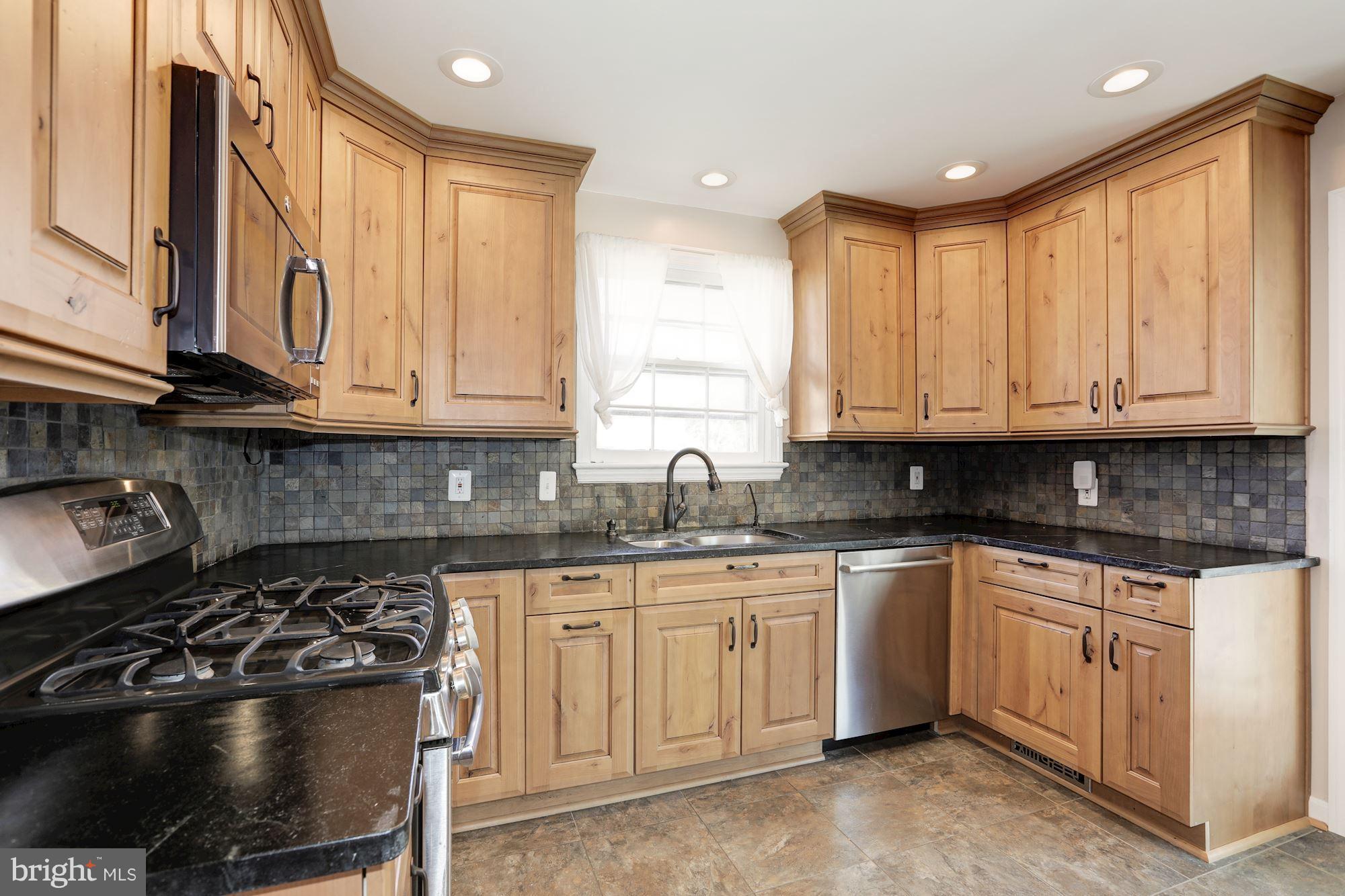 11713 Kingtree Street Silver Spring, MD 20902 - Photo 8 of 26 Kitchen with Soapstone Counters