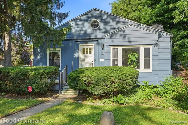 $2,400 | 3175 McDowell Street, Ferndale, MI 48220