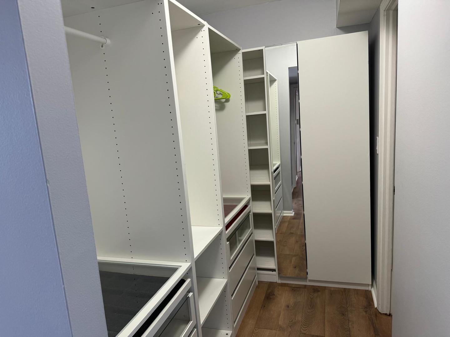 101 Bar Harbour Road, Unit 6A Schaumburg, IL 60193 - Photo 24 of 32 a view of walk in closet