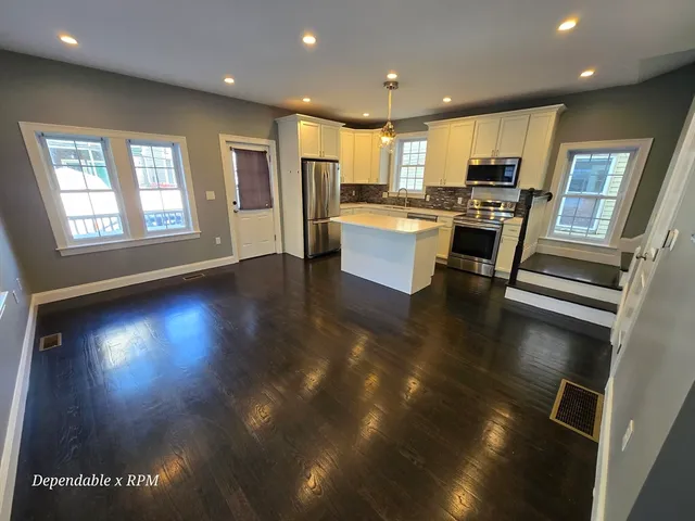 $3,475 | 136 Quincy Street, Unit 1, Boston, MA 02121