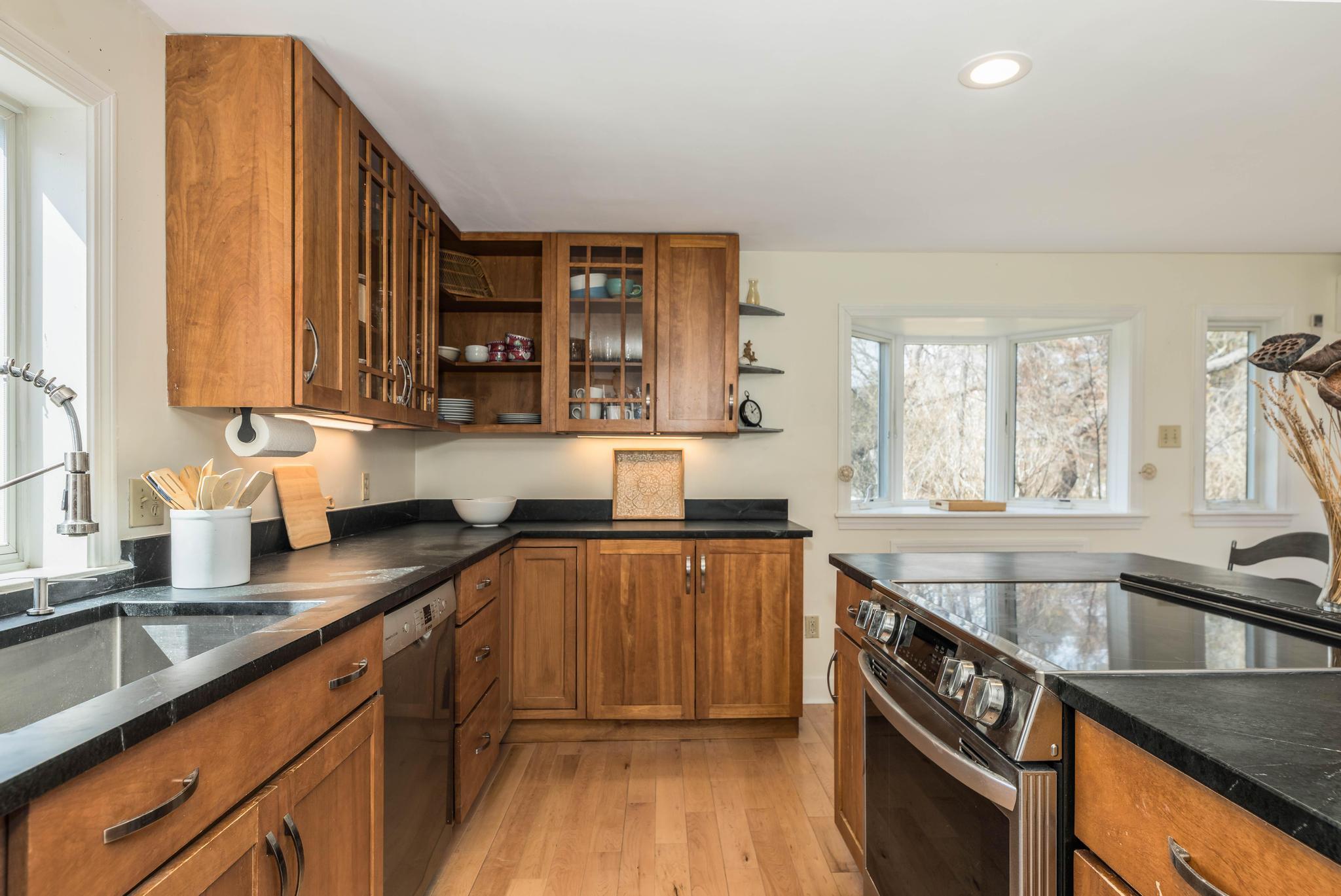 81 Goodwin Road Kittery Point, ME 03905 - Photo 9 of 28 227A0147-Edit