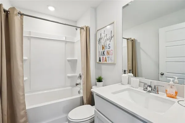 $316,990 | 206 Bull Frog Lane, Umatilla, FL 32784