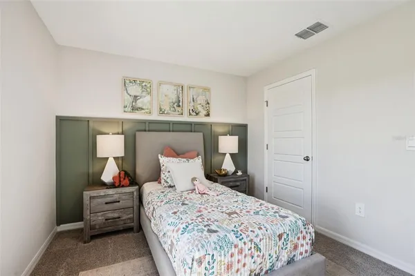 $316,990 | 206 Bull Frog Lane, Umatilla, FL 32784