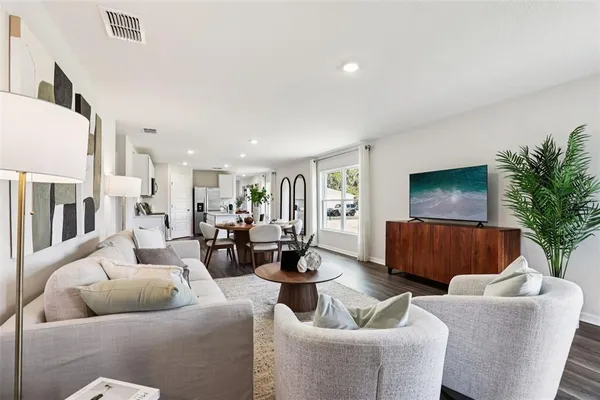 $316,990 | 206 Bull Frog Lane, Umatilla, FL 32784