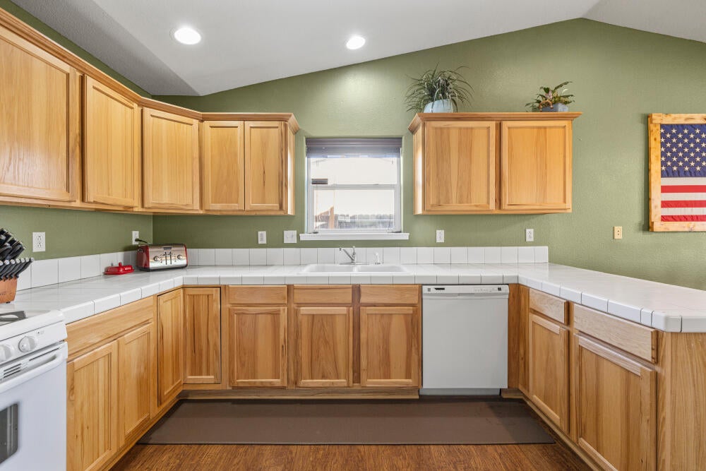 7229 Ruth Drive Klamath Falls, OR 97603 - Photo 19 of 47 7229RuthDr-31