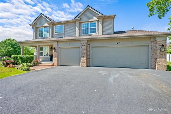 $599,900 | 142 Augusta Lane, Cary, IL 60013