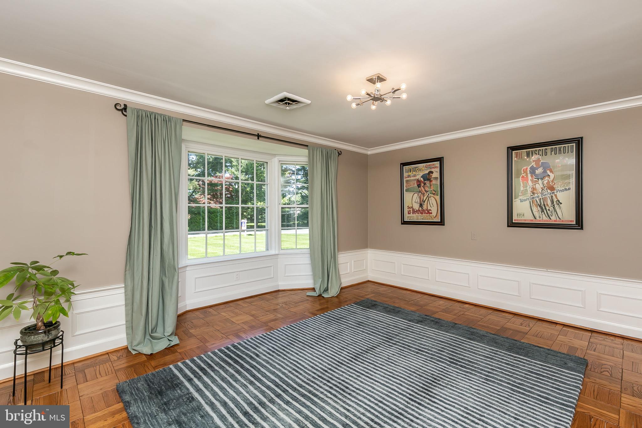 603 St Francis Road Baltimore, MD 21286 - Photo 15 of 54 Dining Room With Bay Window