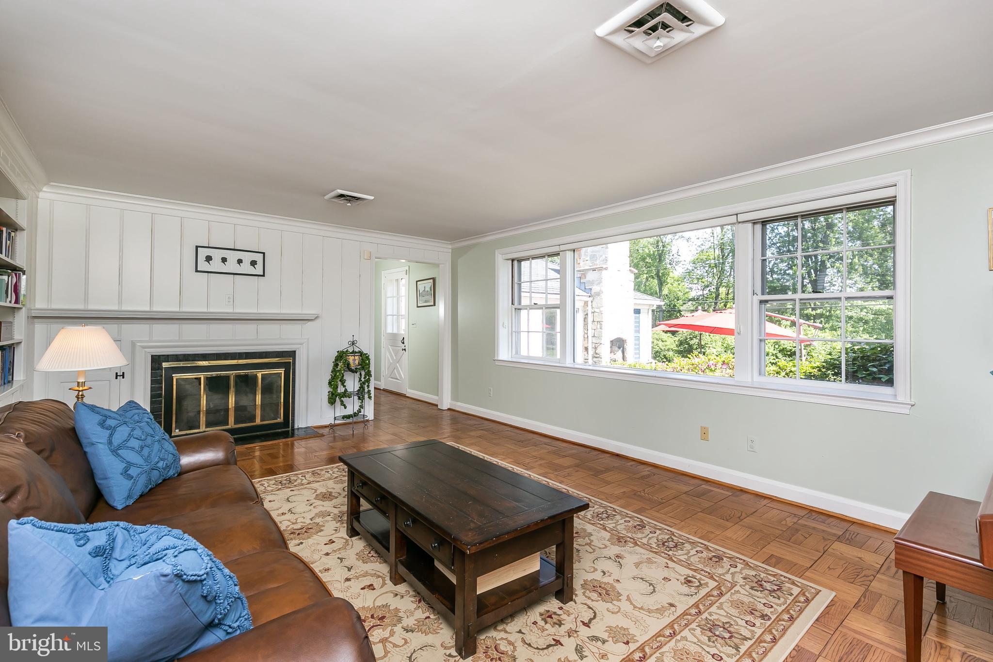 603 St Francis Road Baltimore, MD 21286 - Photo 20 of 54 Living Room With Gas Fireplace