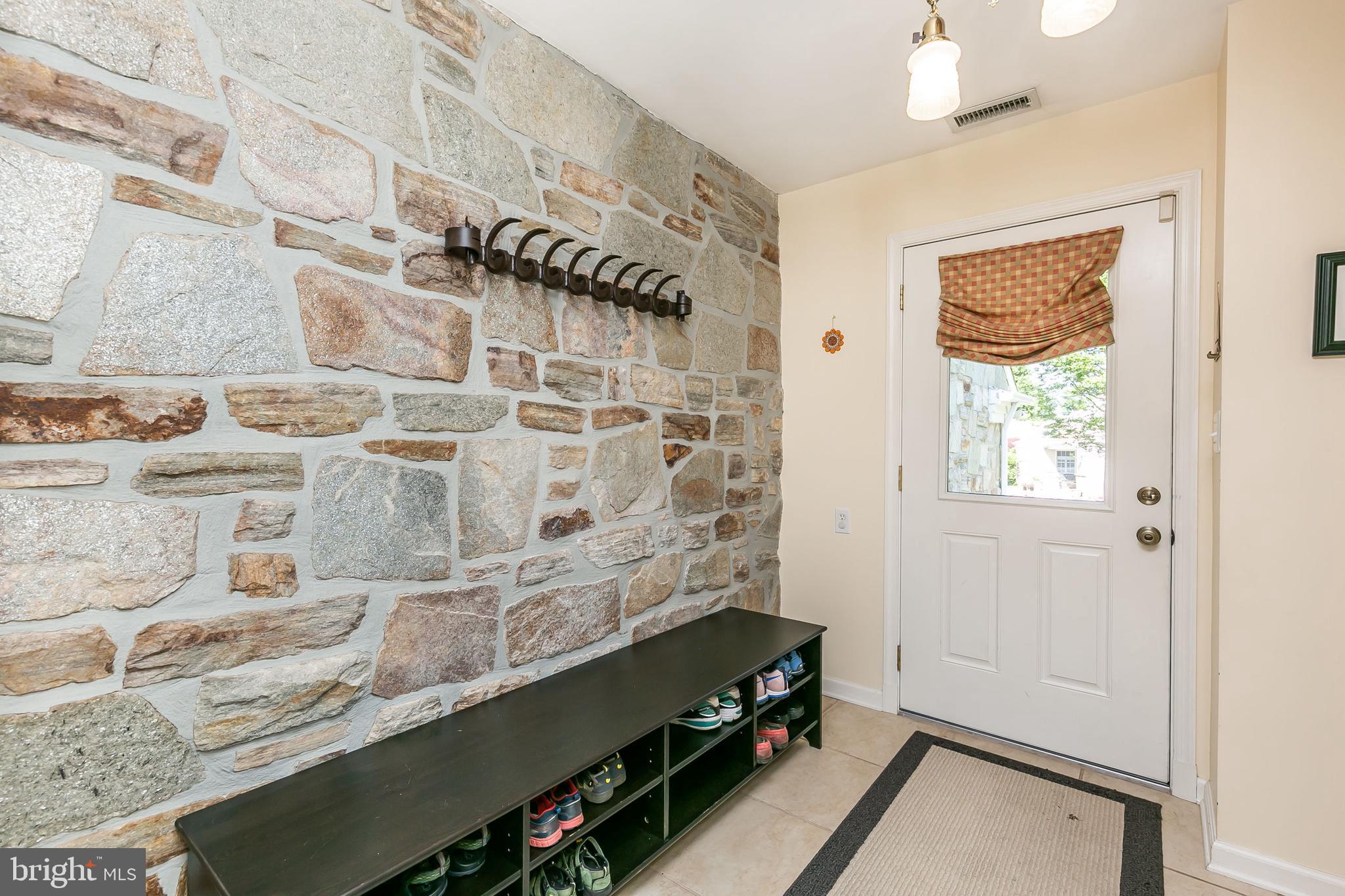 603 St Francis Road Baltimore, MD 21286 - Photo 22 of 54 Mud Room