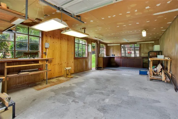 $399,000 | 930 South Maurice Avenue, Denison, TX 75020
