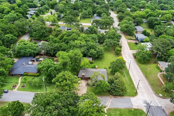 $399,000 | 930 South Maurice Avenue, Denison, TX 75020