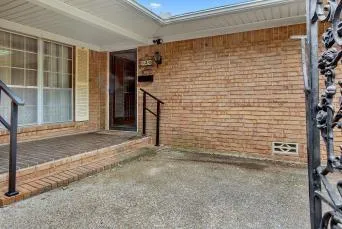 $399,000 | 930 South Maurice Avenue, Denison, TX 75020