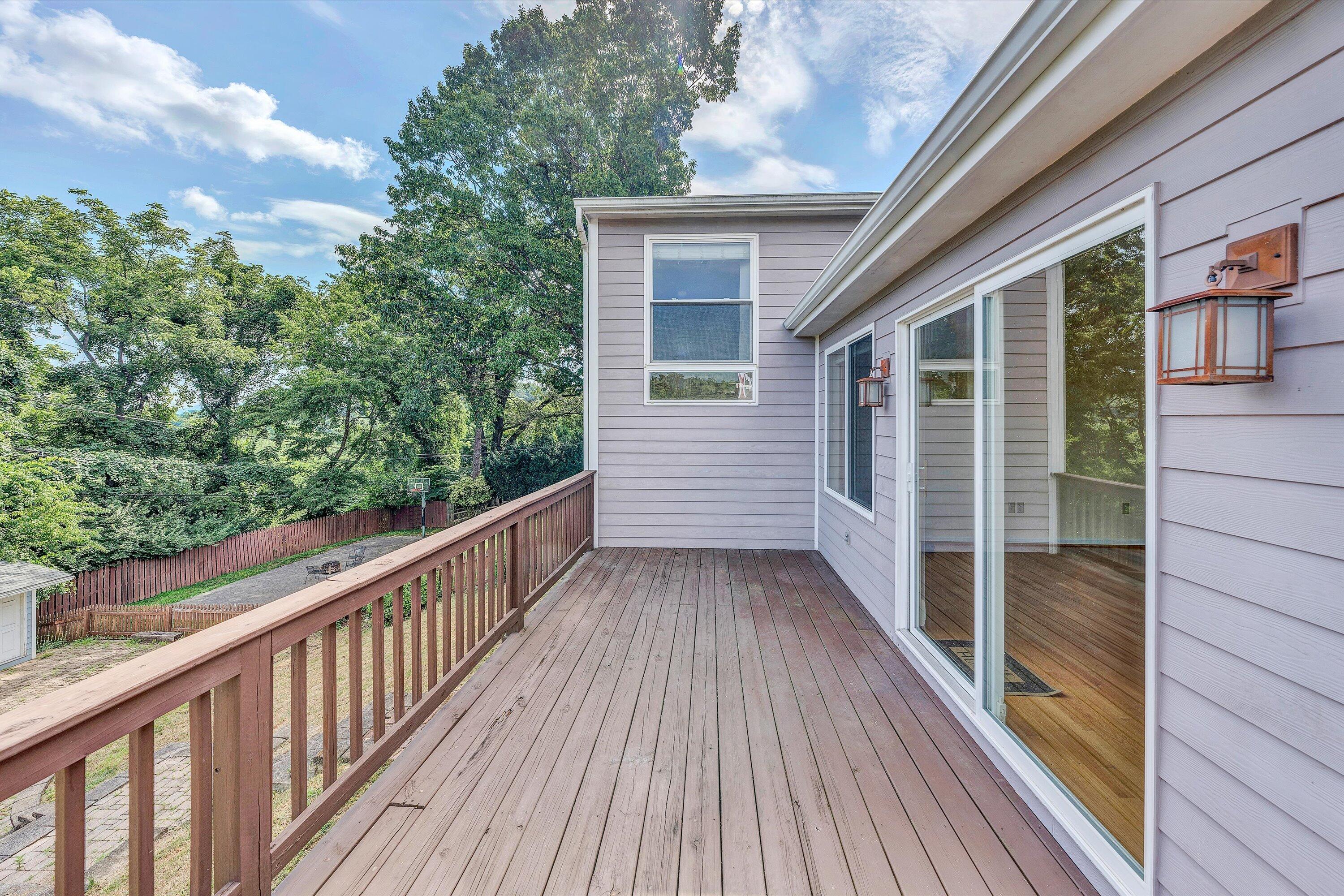 2323 Mt Vernon Road Southwest Roanoke, VA 24015 - Photo 13 of 51 13-DSC00625