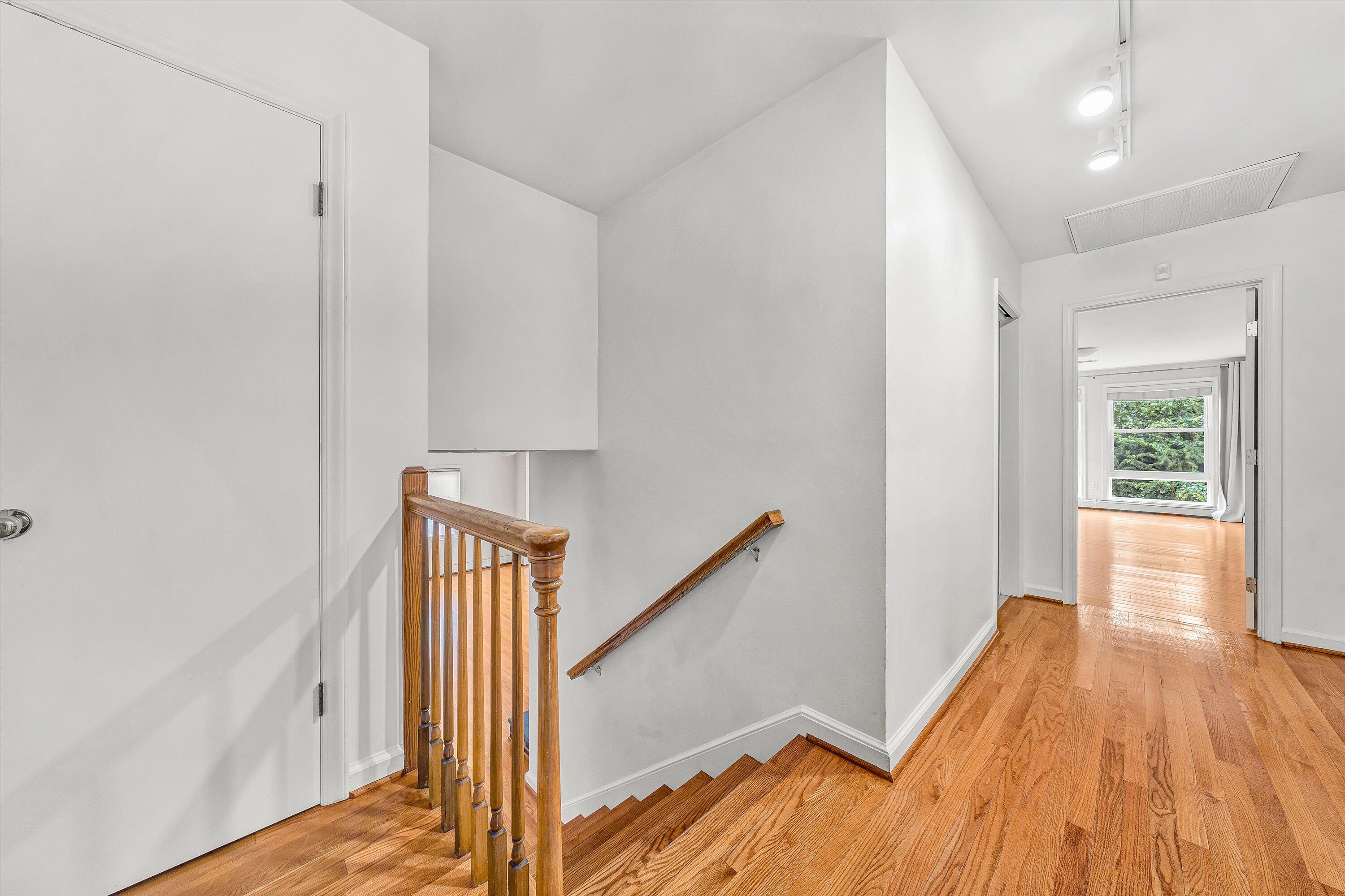 2323 Mt Vernon Road Southwest Roanoke, VA 24015 - Photo 15 of 51 15-DSC00661