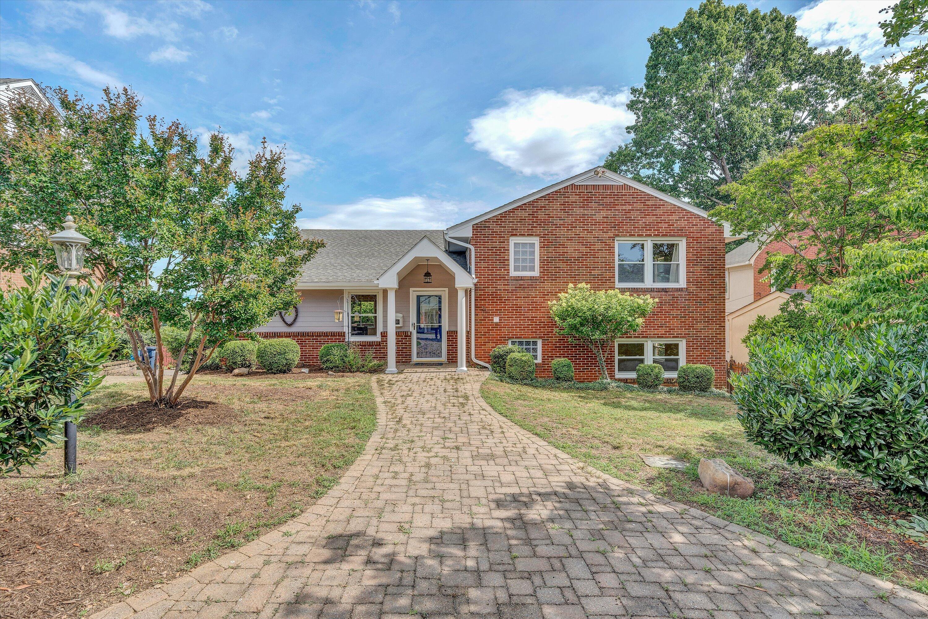2323 Mt Vernon Road Southwest Roanoke, VA 24015 - Photo 2 of 51 02-DSC00724