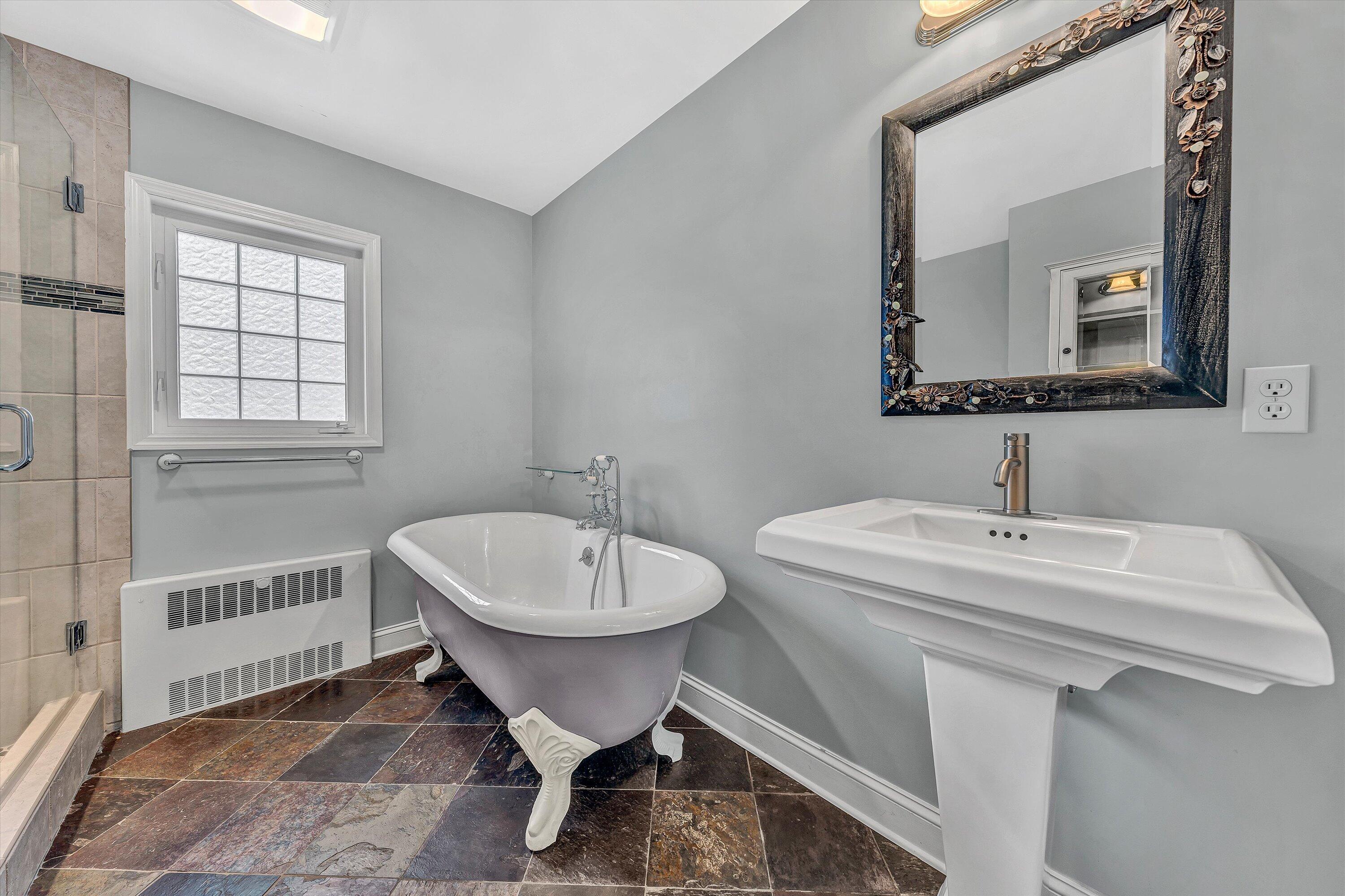 2323 Mt Vernon Road Southwest Roanoke, VA 24015 - Photo 24 of 51 24-DSC00655