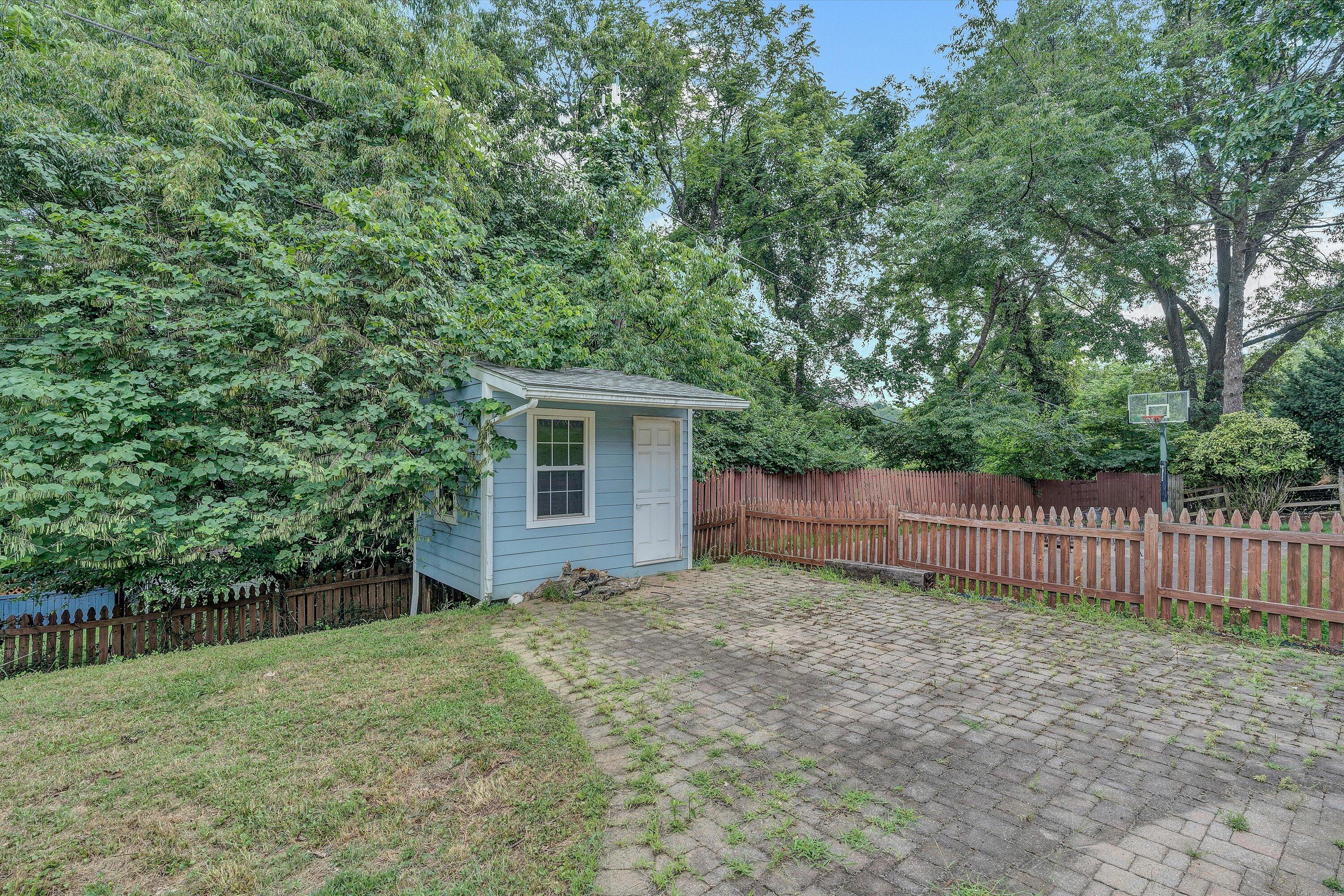 2323 Mt Vernon Road Southwest Roanoke, VA 24015 - Photo 41 of 51 41-DSC00709