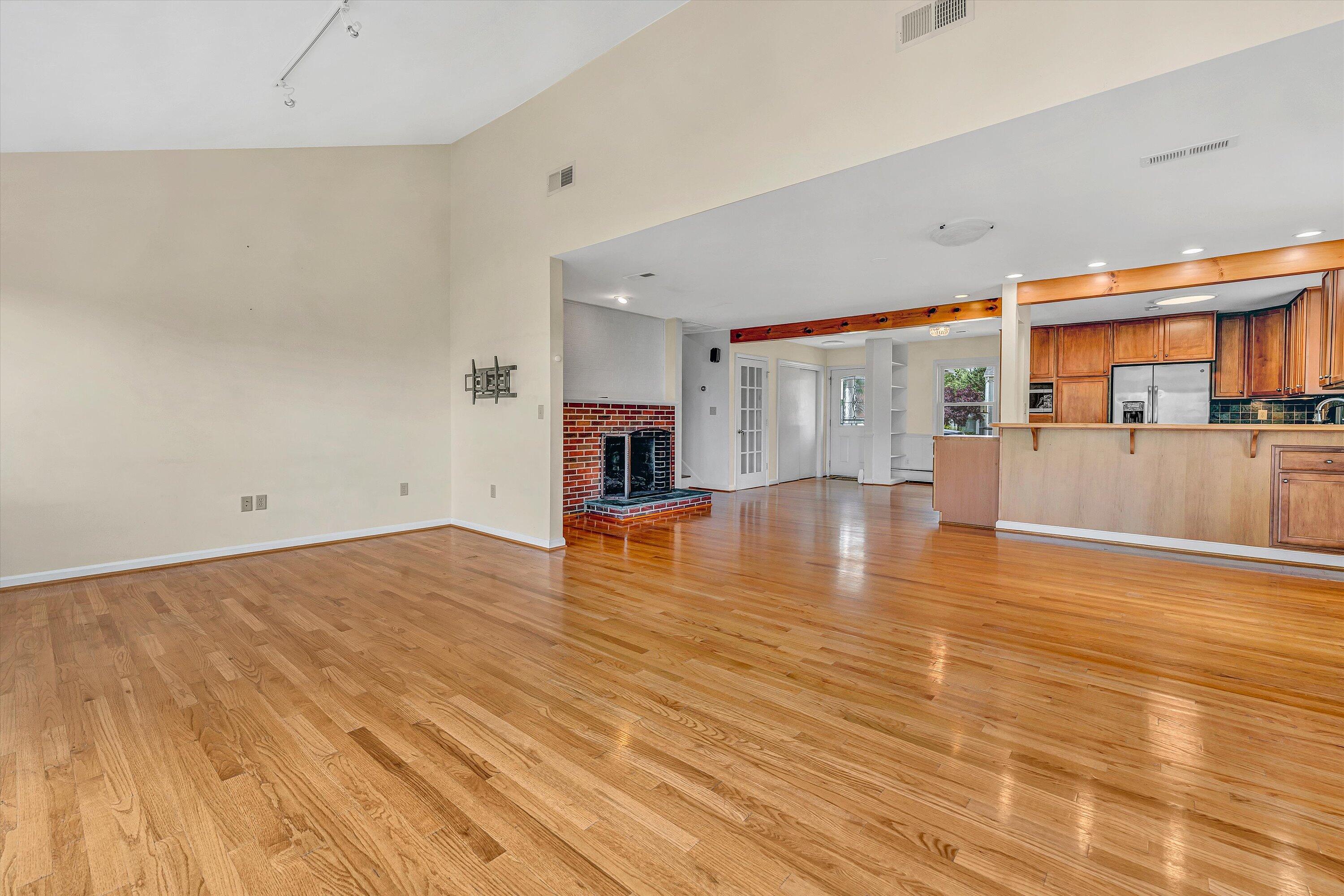 2323 Mt Vernon Road Southwest Roanoke, VA 24015 - Photo 10 of 51 10-DSC00613