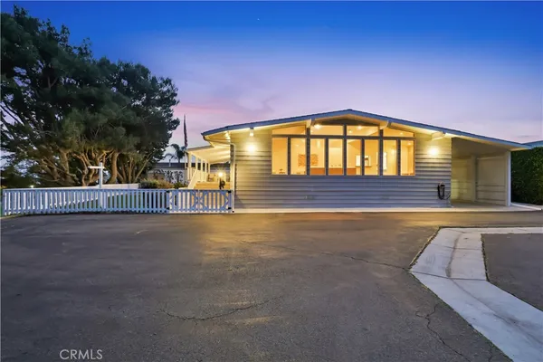 $799,000 | 2275 West 25th Street, Unit 242, San Pedro, CA 90732