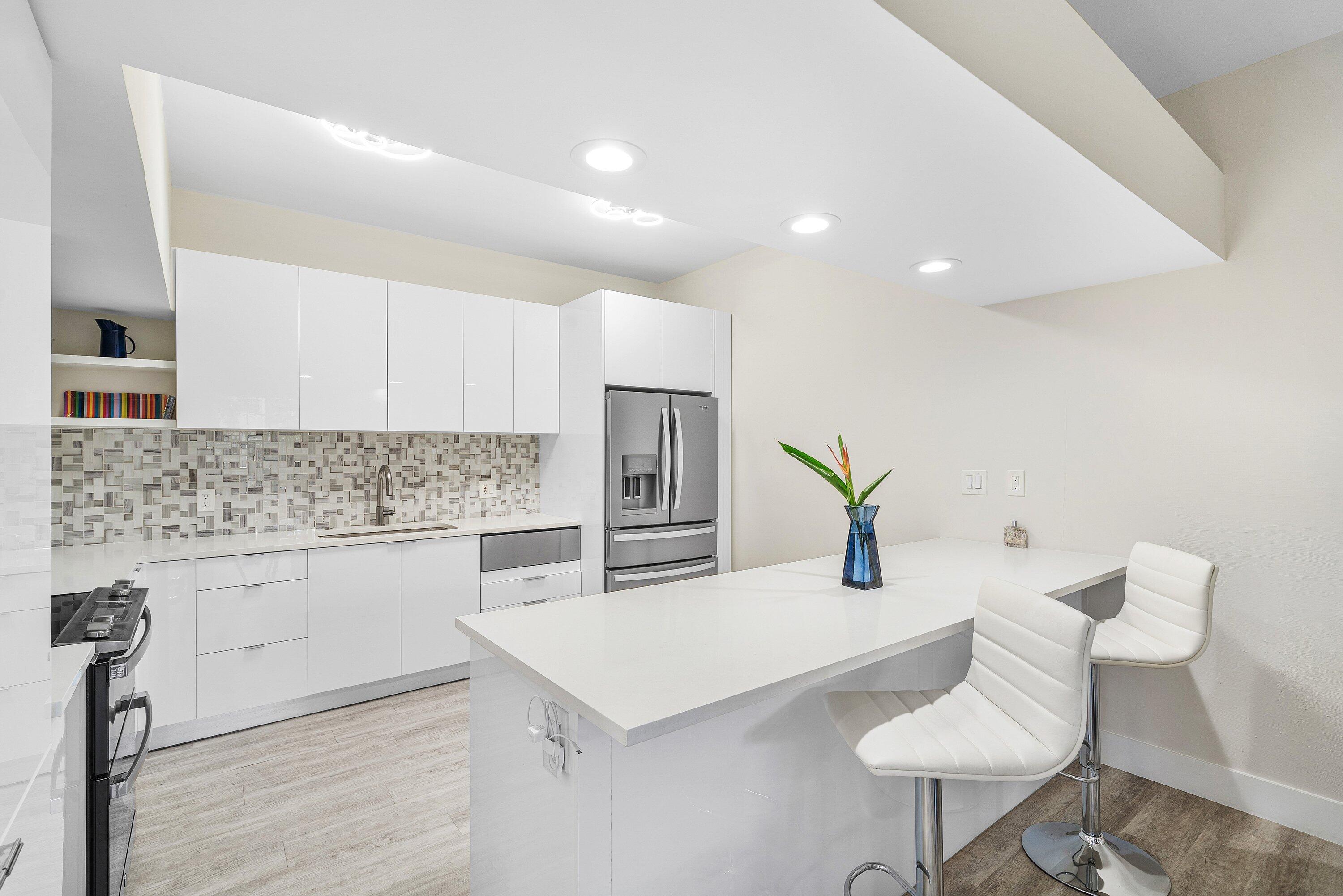 5064 Lake Catalina Drive, Unit A Boca Raton, FL 33496 - Photo 15 of 52 Beautiful kitchen