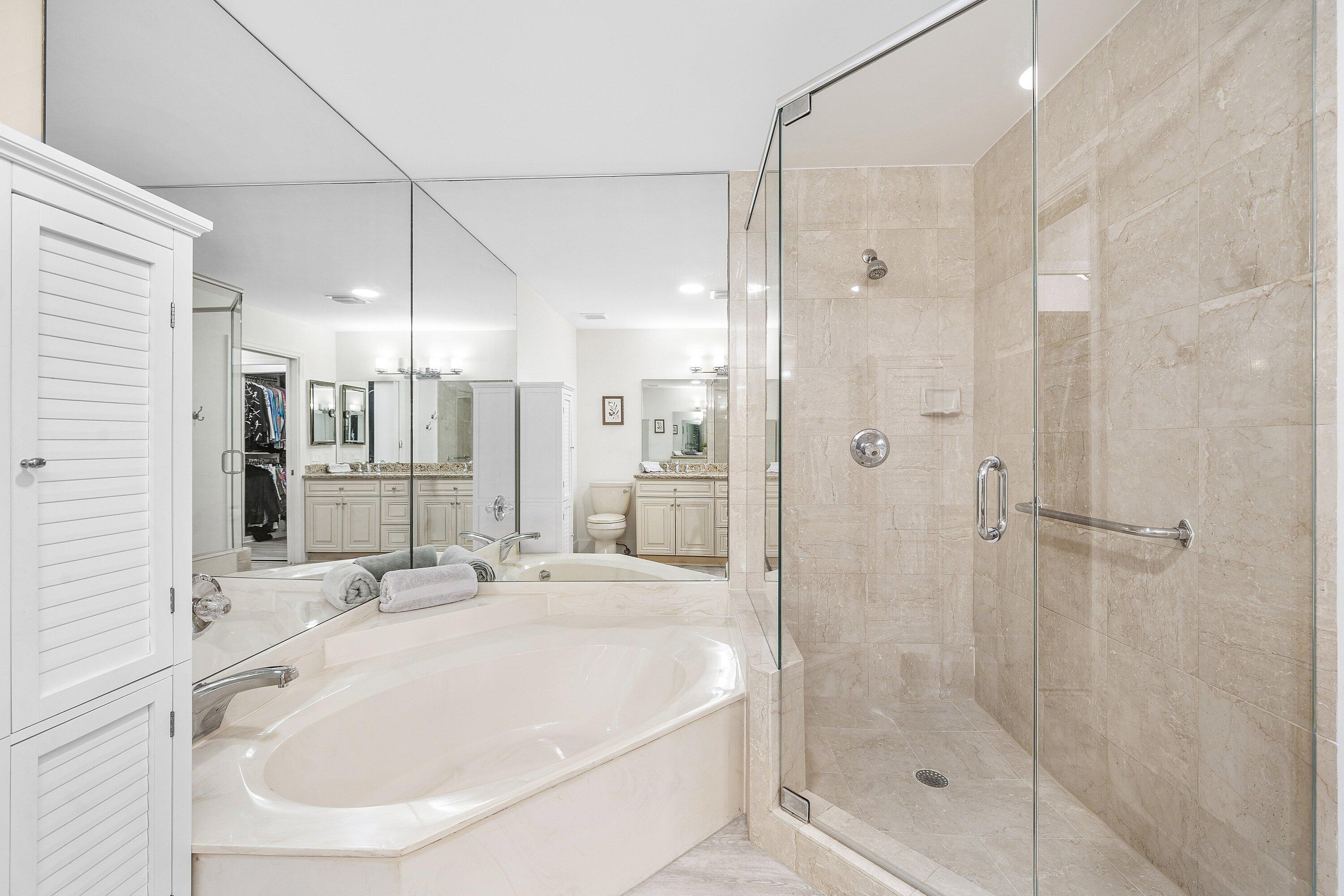5064 Lake Catalina Drive, Unit A Boca Raton, FL 33496 - Photo 20 of 52 Primary Bath