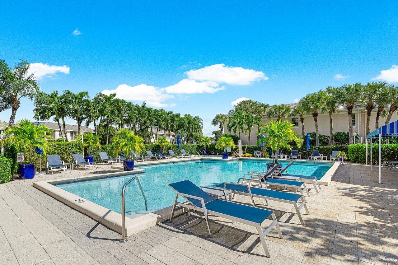 5064 Lake Catalina Drive, Unit A Boca Raton, FL 33496 - Photo 31 of 52 Catalina pool