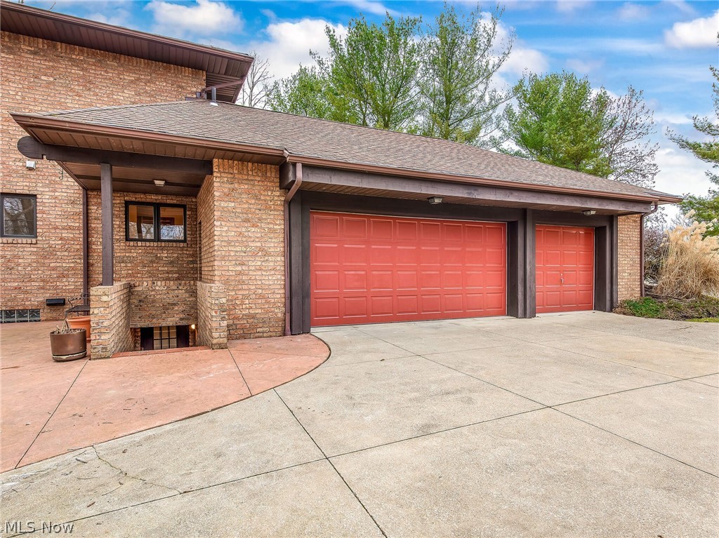 1026 Rambling Way Akron, OH 44333 - Photo 24 of 34 Gallery Image 24
