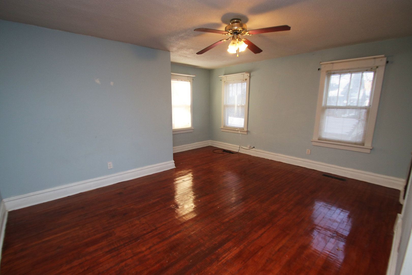 50 Rushmore Road Fox Lake, IL 60020 - Photo 3 of 14