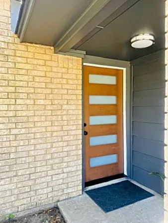 $350,000 | 1003 Meridith Drive, Terrell, TX 75160