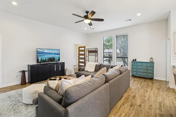 $350,000 | 1003 Meridith Drive, Terrell, TX 75160