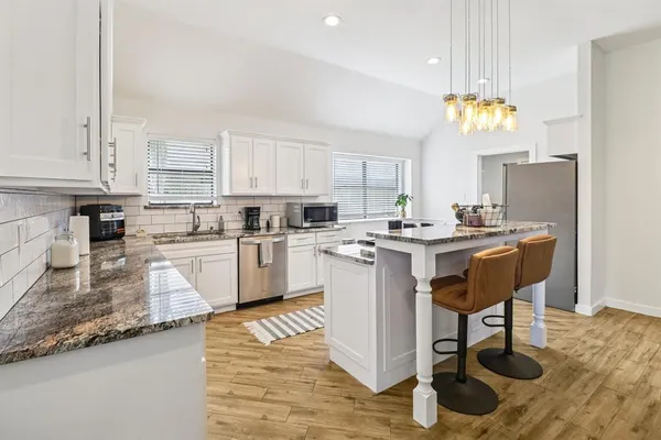 $350,000 | 1003 Meridith Drive, Terrell, TX 75160