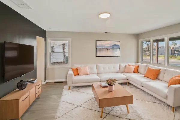 $279,700 | 2302 Madonna Avenue, Joliet, IL 60436