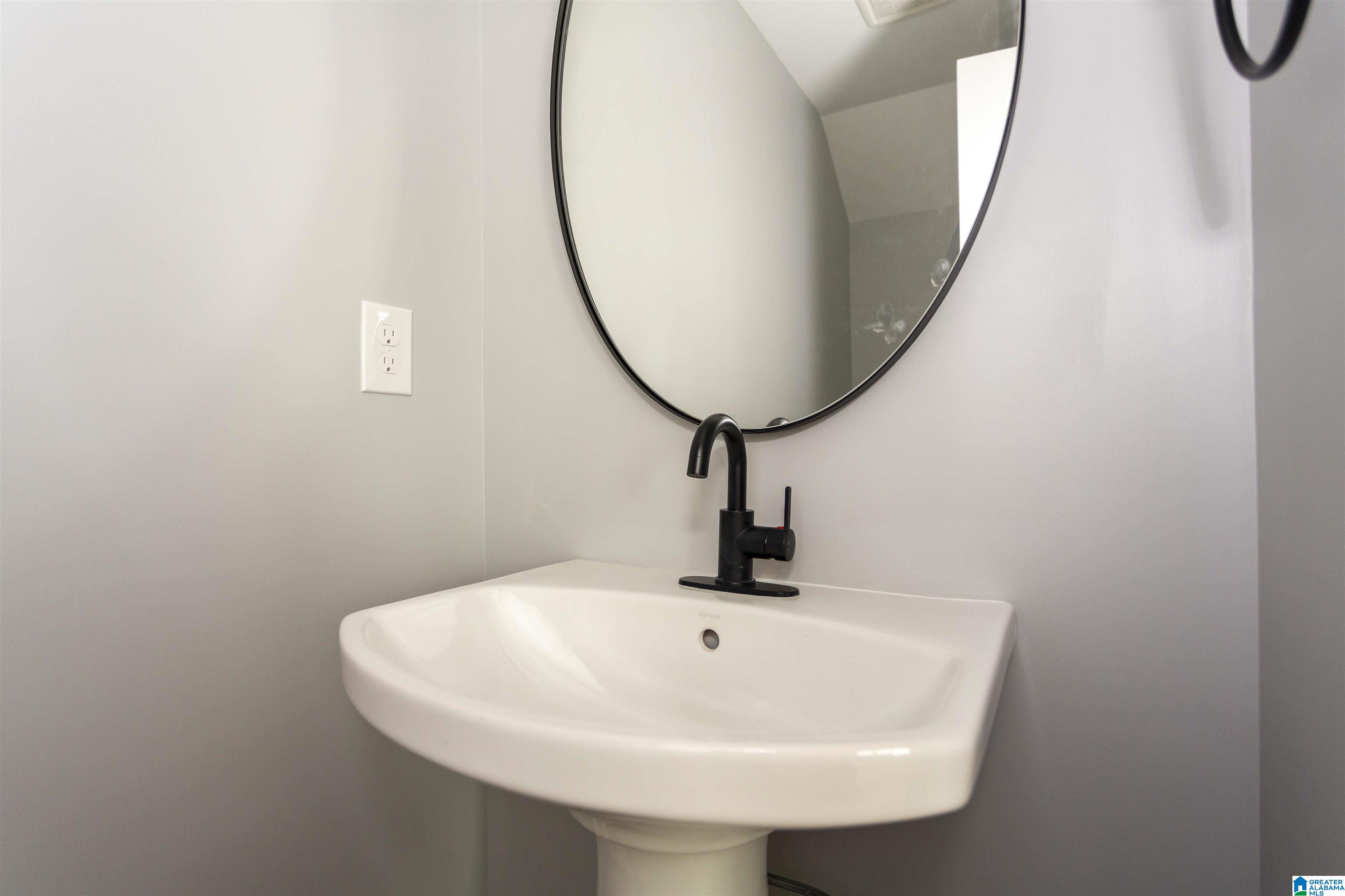 5927 Georgia Road, Unit 4B Birmingham, AL 35212 - Photo 17 of 30